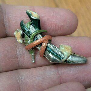 KJL Kenneth Jay Lane Enamel High Heel Shoe Sterling Silver Brooch Pin Calla Lily